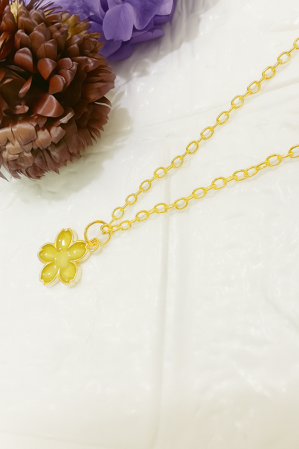 Green Clover Pendant Necklace