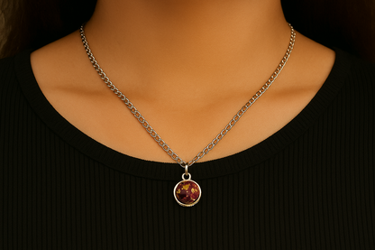 Elegant Round Pendant with Red & Gold Flakes