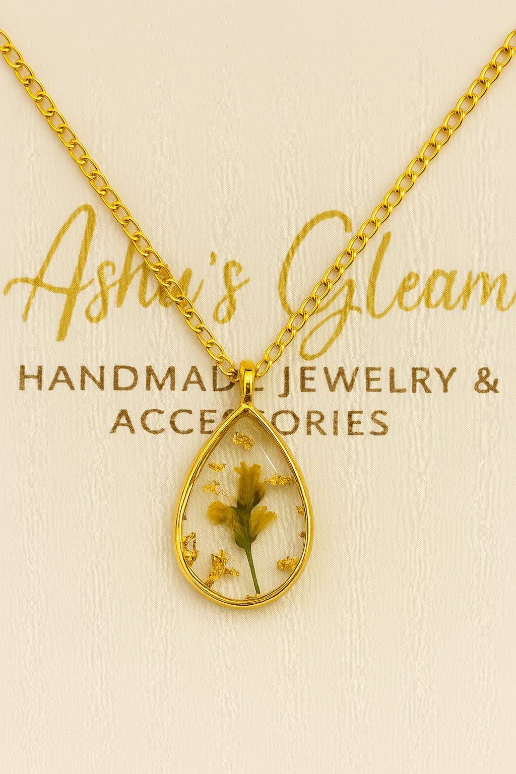 Golden Dried Flower Resin Pendant Necklace